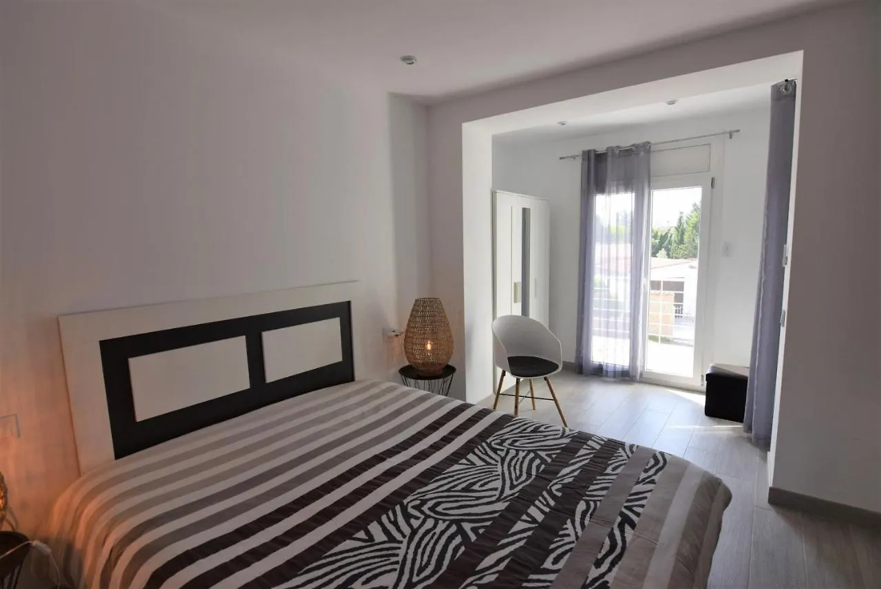 Vila 392- Casa Al Canal Con Amarre Y Jacuzzi Empuriabrava